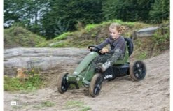 BERG Jeep® Adventure Pedal-Gokart -Berg Winkel 7d2f40084dcc060ef95fdafe0df8514f94186a7a2e28d4977cf1cde2f49195c2