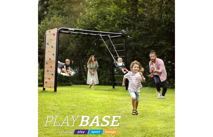 BERG Playbase Medium Met Klimmuur, Trapeze En Rubberen Schommel. 2 BERG Playbase Medium Met Klimmuur, Trapeze En Rubberen Schommel. - Afbeelding 2